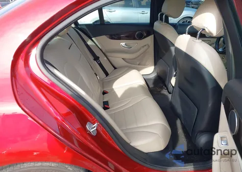 2016 Mercedes-Benz C 300 из США, поврежденный, VIN WDDWF4JB9GR145792